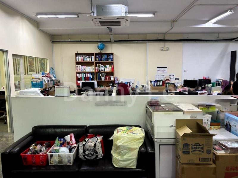 Light Industrial (B1) for Sale: The Splendour - Image 3