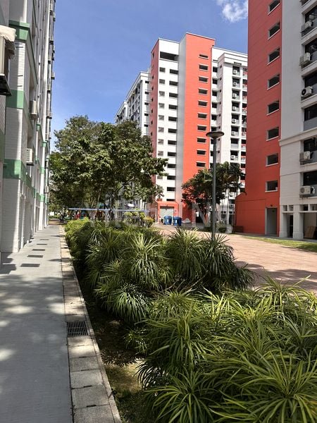 4 Room (4STD) HDB for Rent in 786B Woodlands Drive 60 - Image 2