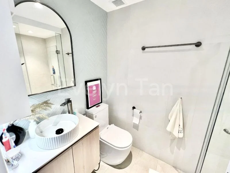 4 Bed Condo for Sale in  Riverfront Residences - Image 1