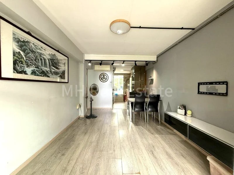 3 Room (3STD) HDB for Sale in  16 Taman Ho Swee - Image 2