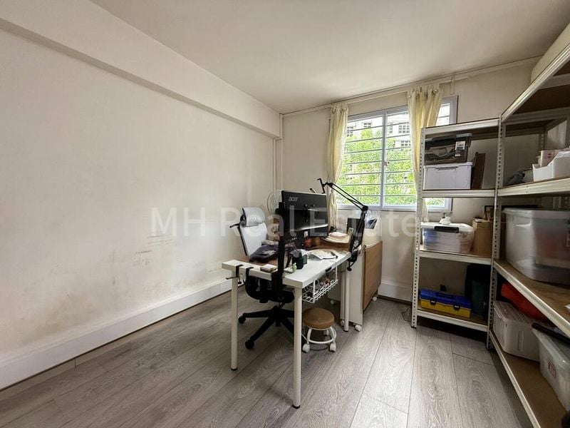 3 Room (3STD) HDB for Sale in  16 Taman Ho Swee - Image 4