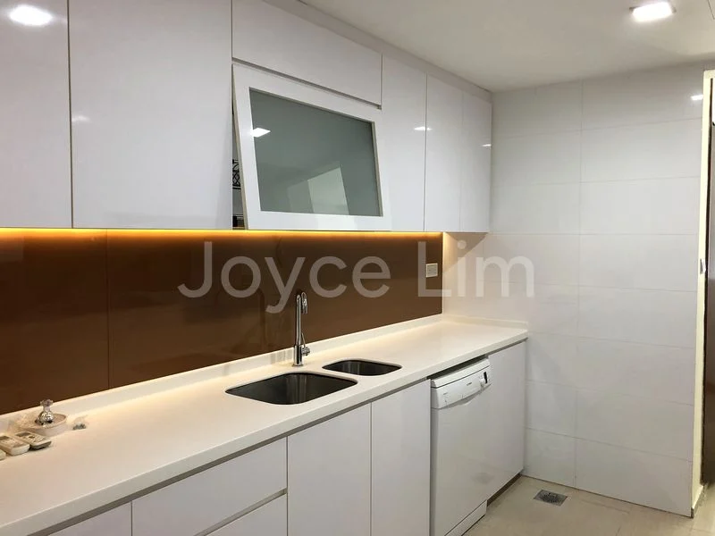 4+1 Bed Condo for Sale in  Palm Spring - Image 21