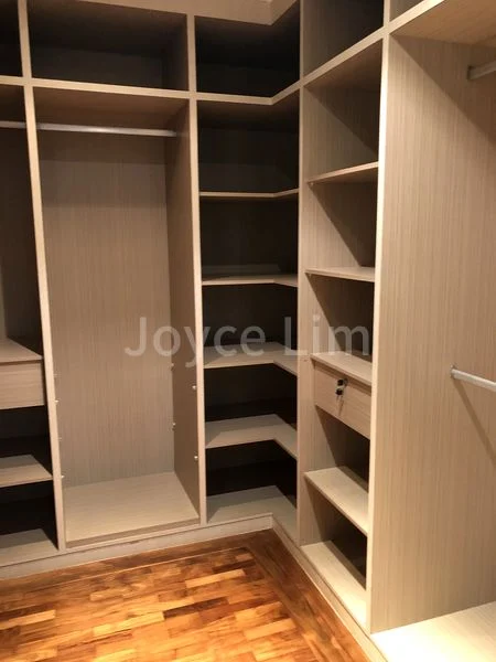 4+1 Bed Condo for Sale in  Palm Spring - Image 4