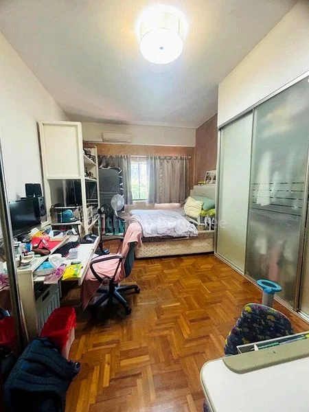 4 Bed Terraced House (Landed) for Sale in  Geylang East Grove - Image 1