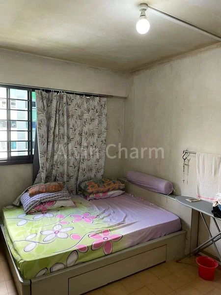 4 Room (4S) HDB for Sale in 253 Yishun Ring Road - Image 8