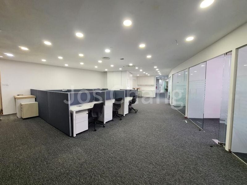 Office for Sale: The Plaza - Image 3