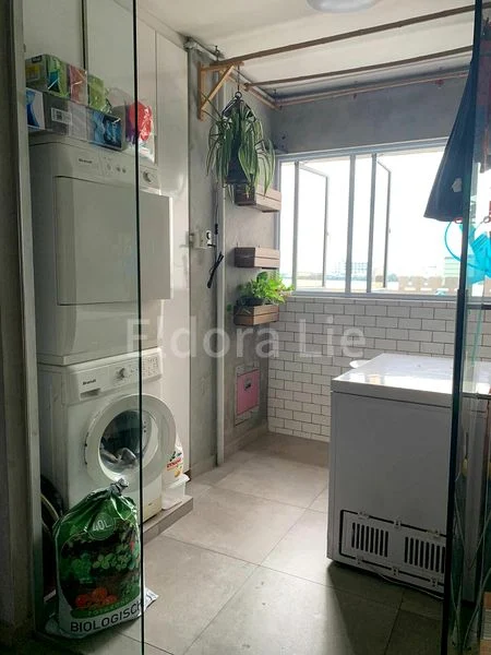 Executive HDB for Rent in  50 Teban Gardens Road - Image 5