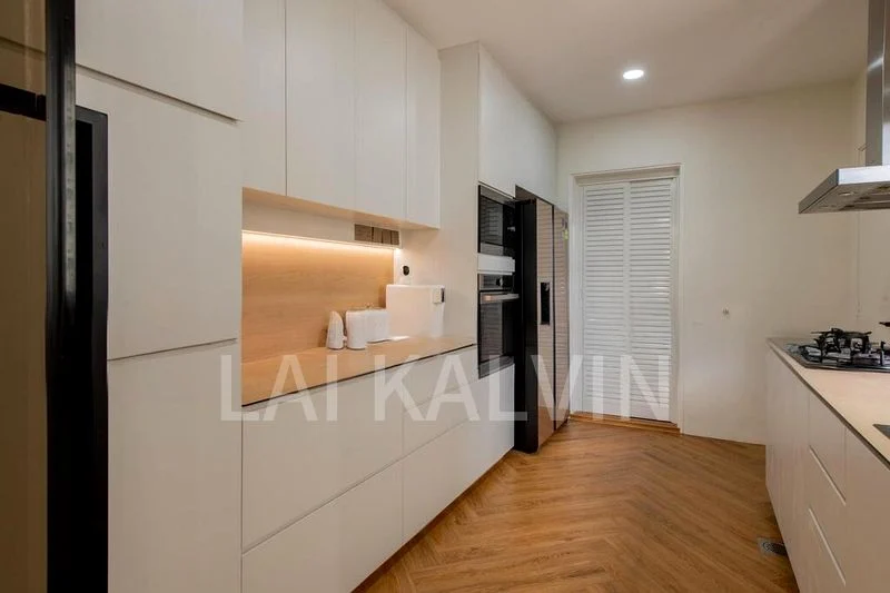 4 Bed Condo for Rent in  Cashew Heights Condominium - Image 16