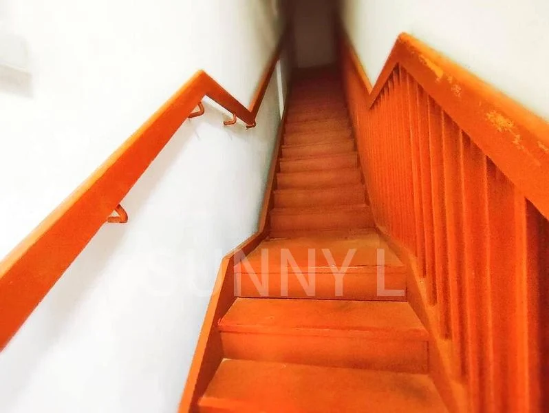 Shop / Shophouse for Sale: Prime Corner Shop in Jurong East, Yuhua Village - Image 1