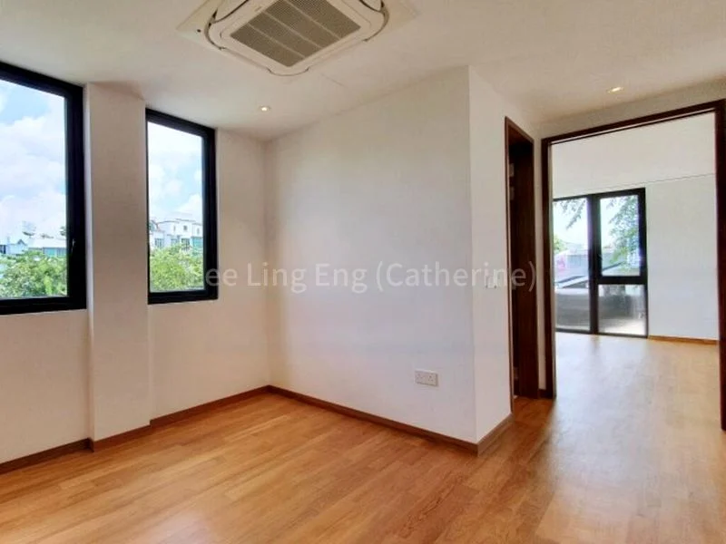 6 Bed Bungalow (Landed) for Sale in  Charlton Park - Image 14