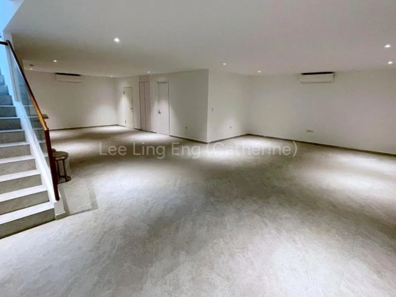 6 Bed Bungalow (Landed) for Sale in  Charlton Park - Image 25