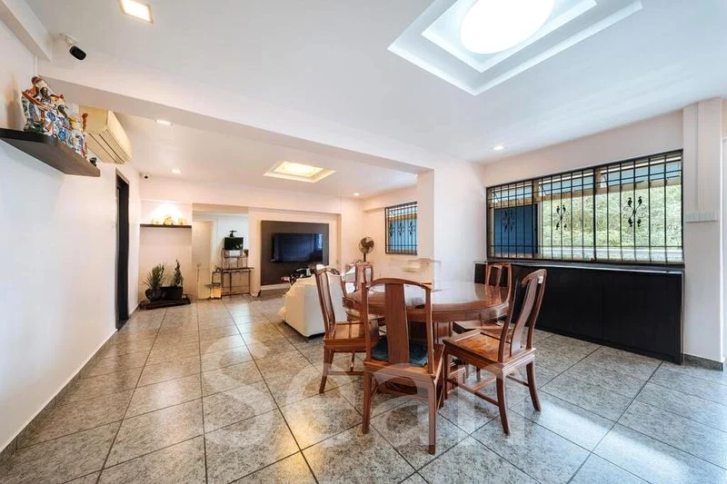 4 Room (4A) HDB for Sale in 19 Queen's Close - Image 14