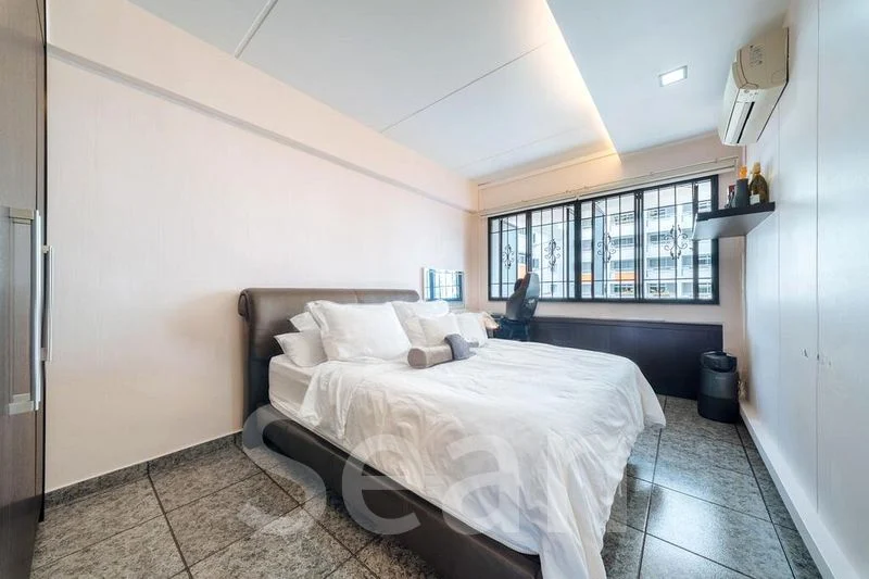 4 Room (4A) HDB for Sale in 19 Queen's Close - Image 8