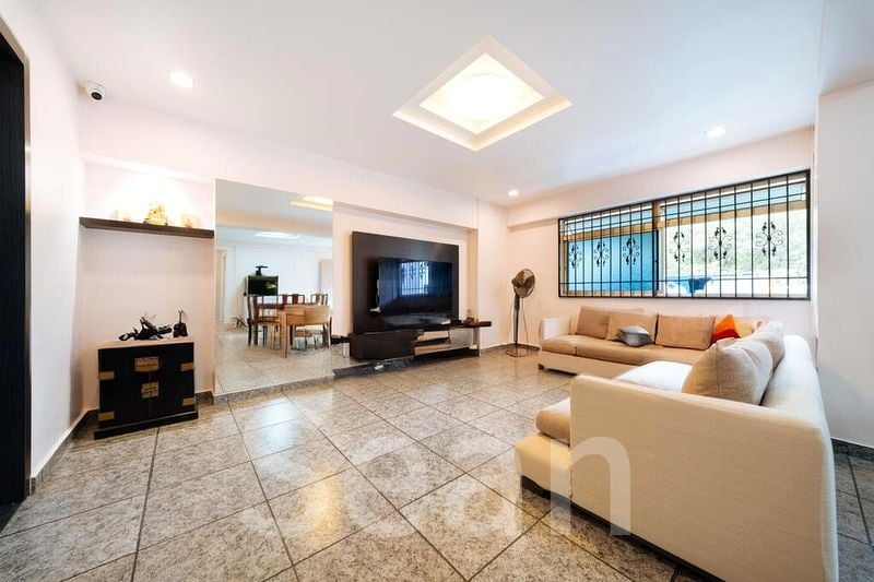 4 Room (4A) HDB for Sale in 19 Queen's Close - Image 13