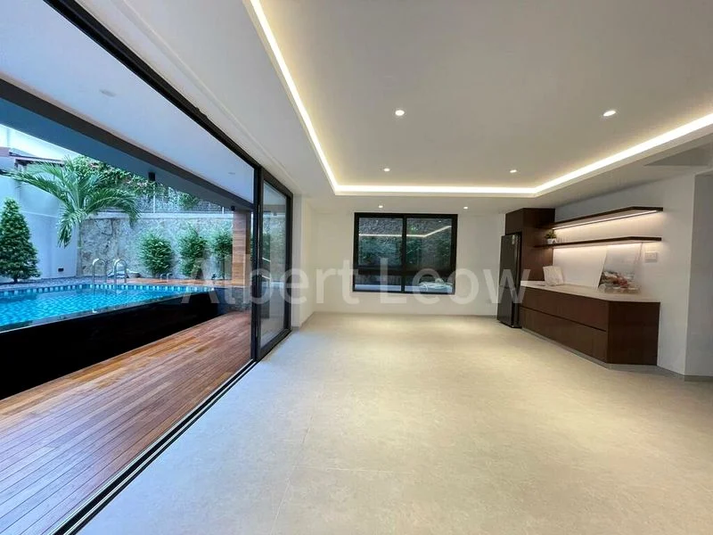 7 Bed Bungalow (Landed) for Sale in  Changi Road - Image 10