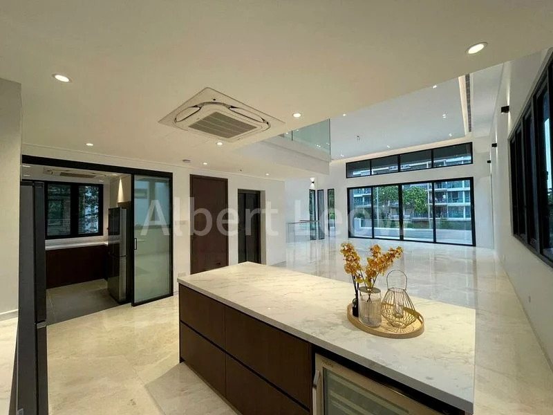 7 Bed Bungalow (Landed) for Sale in  Changi Road - Image 5