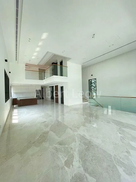 7 Bed Bungalow (Landed) for Sale in  Changi Road - Image 4