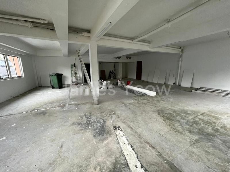 Shop / Shophouse for Rent: ❤️ Corner Unit Near Aljunied MRT, Beauty Salon, Club, Gym, Fitness, Escape Room, Training ❤️ - Image 3