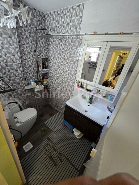 3 Room (3A) HDB for Sale in  611 Clementi West Street 1 - Image 3