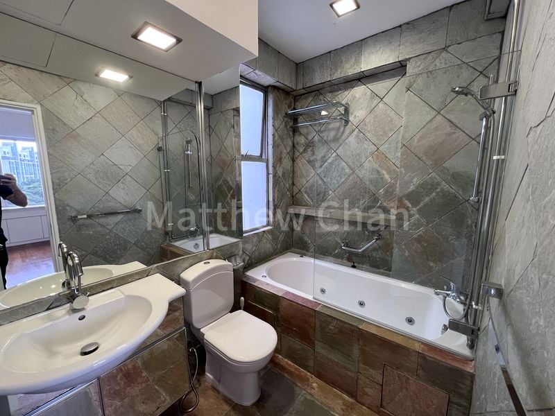 3+1 Bed Apartment (Condo) for Rent in  Jervois View - Image 12