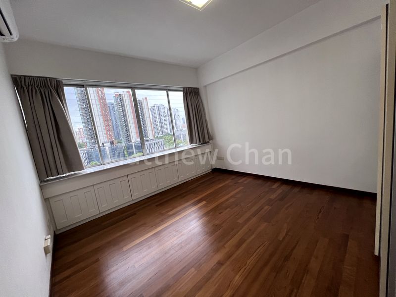 3+1 Bed Apartment (Condo) for Rent in  Jervois View - Image 4