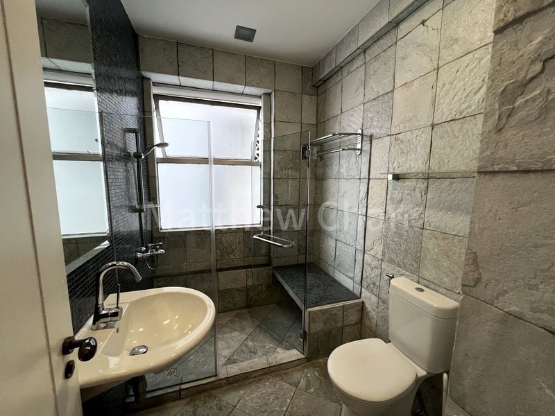 3+1 Bed Apartment (Condo) for Rent in  Jervois View - Image 6