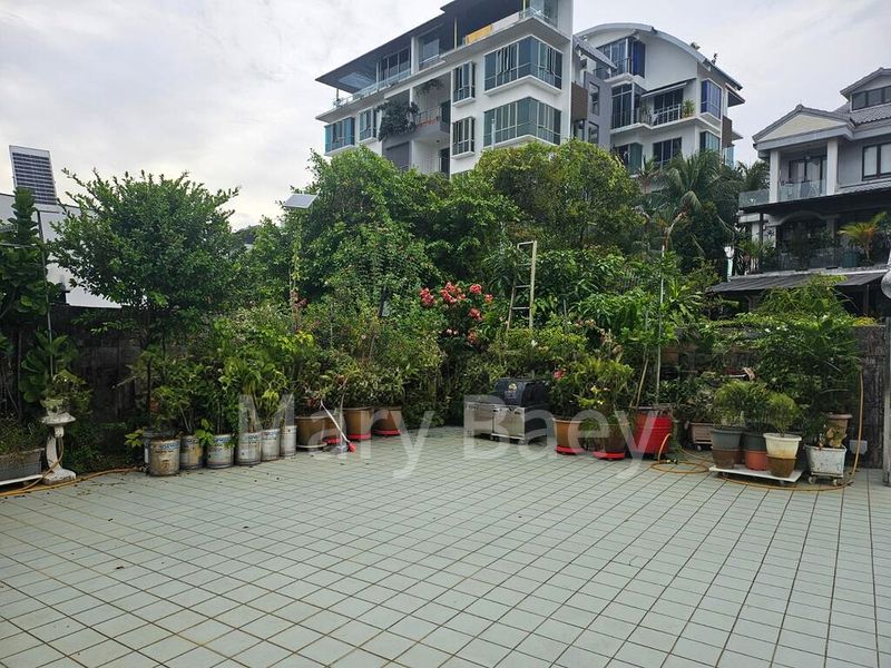 5 Bed Semi-Detached House (Landed) for Sale in  Keng Yee Garden - Image 9