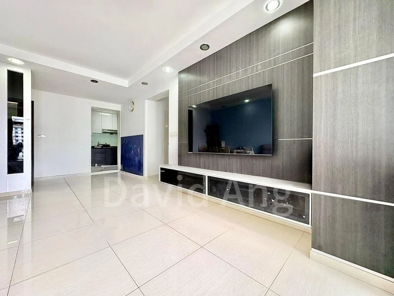 4 Room (4A) HDB for Sale in  211D Compassvale Lane - Image 3