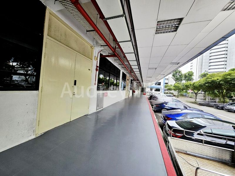Light Industrial (B1) for Rent: 1001 Jalan Bukit Merah - Image 1