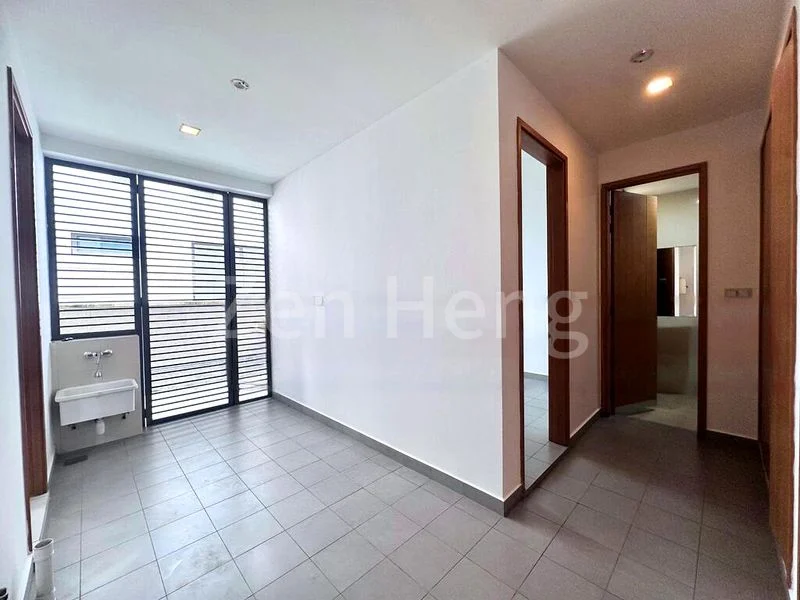 7 Bed Bungalow (Landed) for Sale in  Coral Island - Image 17