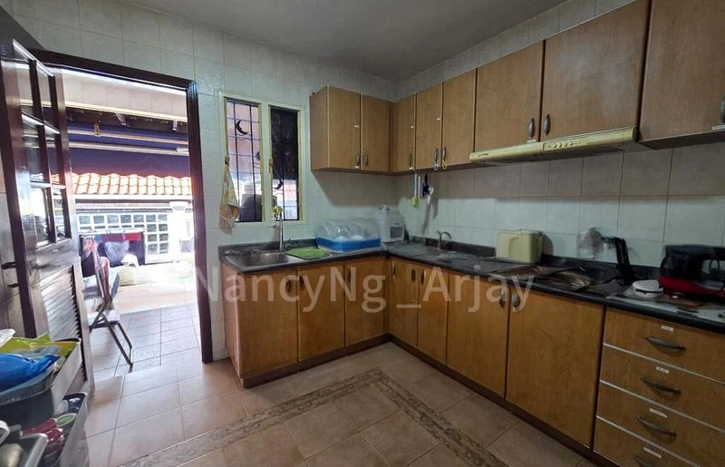 5 Bed Terraced House (Landed) for Sale in  Villa Verde - Image 3