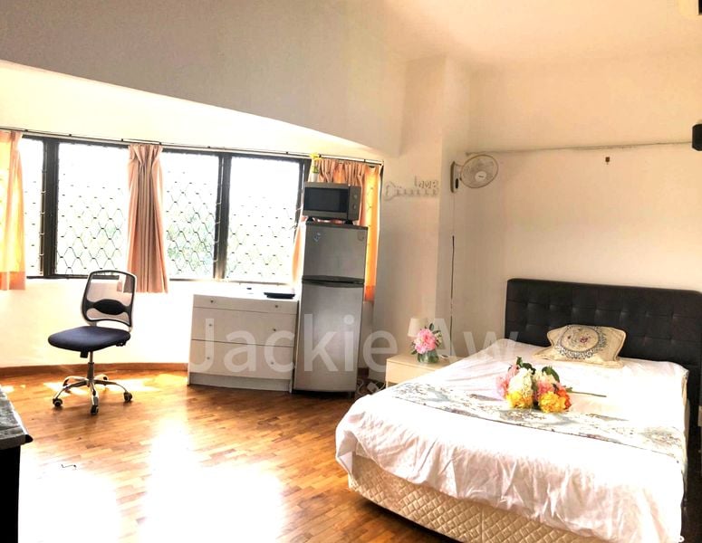 Master Room (Condo) for Rent in Teresa Ville - Image 9