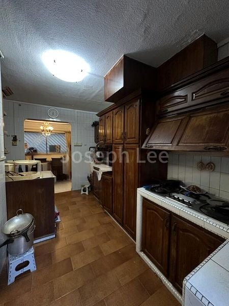 Maisonette HDB for Rent in  858 Tampines Avenue 5 - Image 4