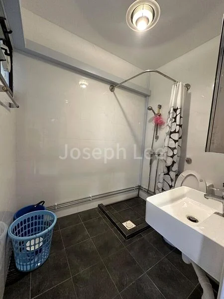 Maisonette HDB for Rent in  858 Tampines Avenue 5 - Image 11