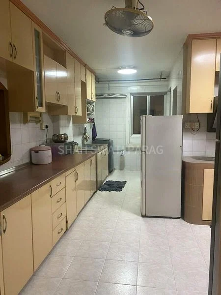 Jumbo HDB for Rent in  498D Tampines Street 45 - Image 1