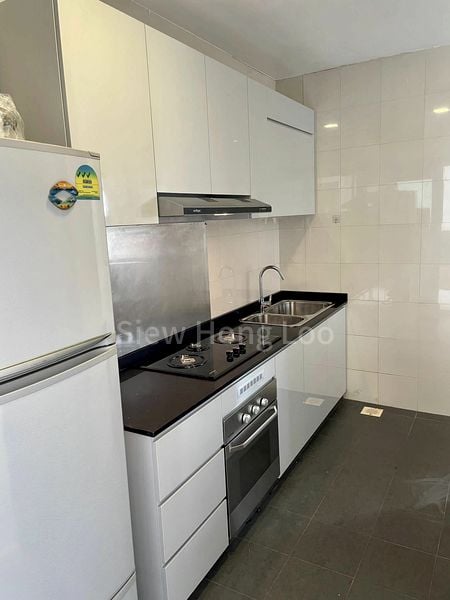 3 Bed Apartment (Condo) for Rent in  Crystal Heights - Image 6