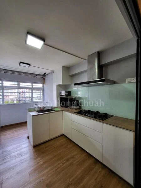 3 Room (3NG) HDB for Rent in  714 Clementi West Street 2 - Image 7