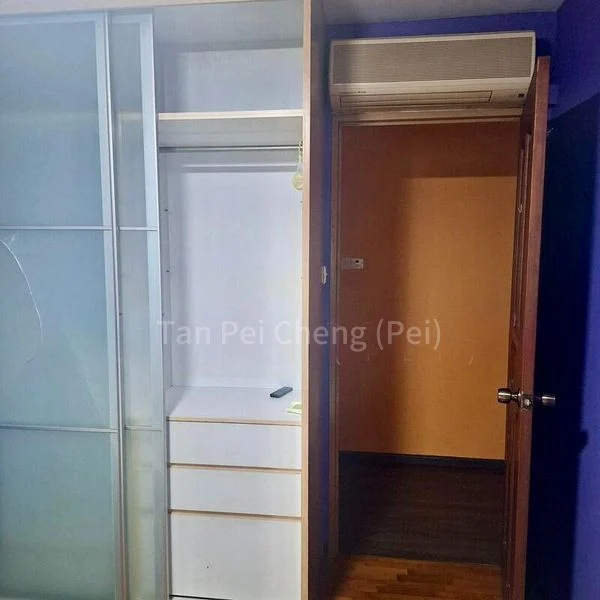 Common Room (HDB) for Rent in  272C Jurong West Street 24 - Image 4