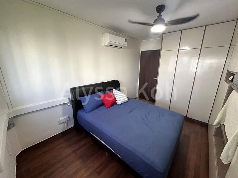 Common Room (HDB) for Rent in  226 Jurong East Street 21 - Image 1