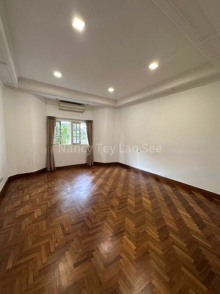 5 Bed Bungalow (Landed) for Rent in  Peirce Road - Image 11