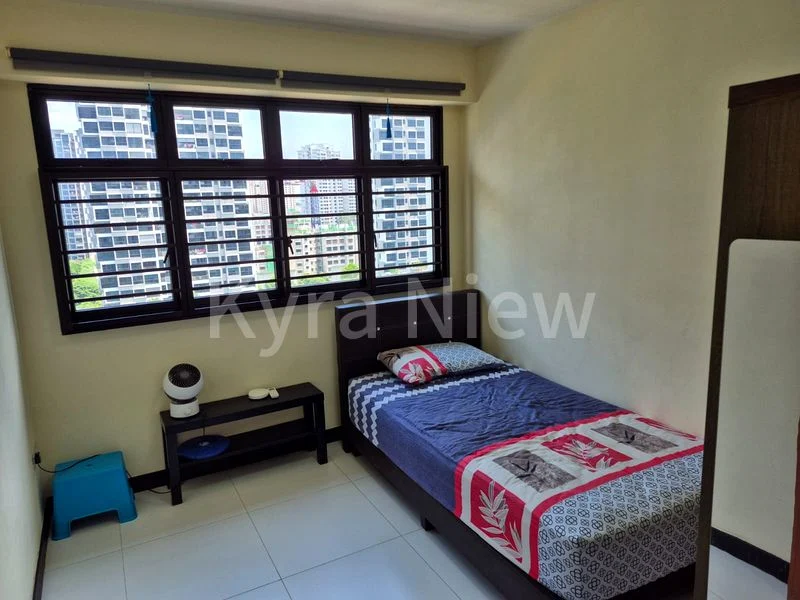 Common Room (HDB) for Rent in 471A Fernvale Street - Image 1