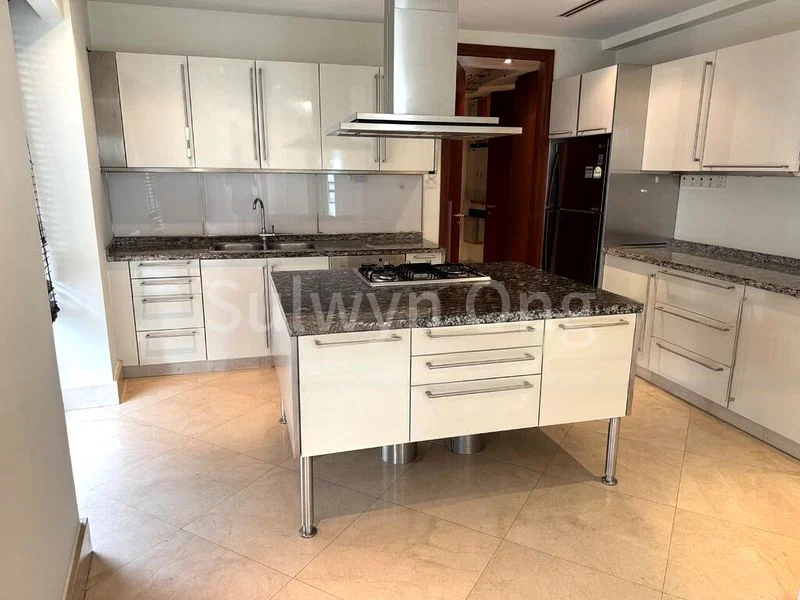 3 Bed Apartment (Condo) for Sale in  The Tomlinson - Image 12