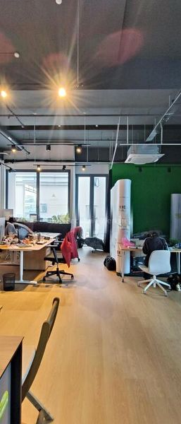 Light Industrial (B1) for Rent: CT Hub - Image 7