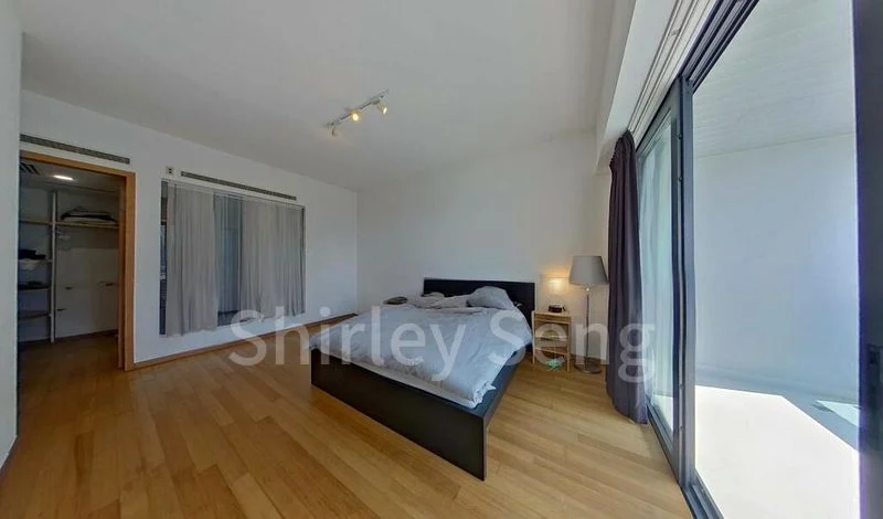 4 Bed Condo for Sale in  Marina Bay Residences - Image 4