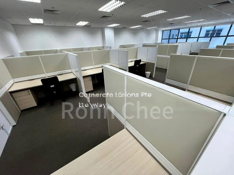 Light Industrial (B1) for Rent: CBD Outskirts 4600sqft Factory, Regular Layout; Sheltered Parking, Excellent Loading, 5 mins to MRT. - Image 1