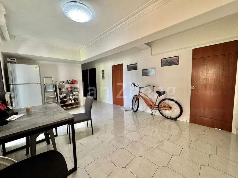 3 Bed Apartment (Condo) for Sale in  People's Park Complex - Image 5