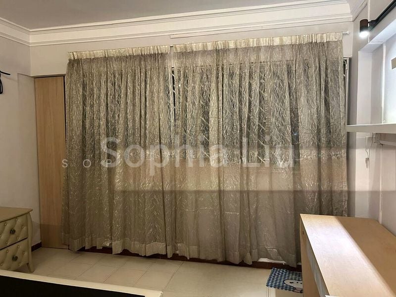 Common Room (HDB) for Rent in  449 Tampines Street 42 - Image 4