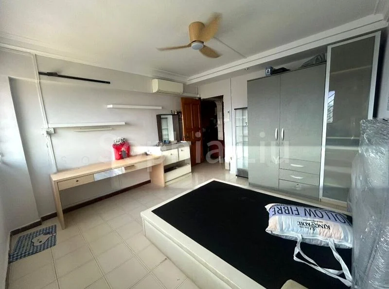 Common Room (HDB) for Rent in  449 Tampines Street 42 - Image 2