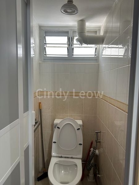 Common Room (HDB) for Rent in  8 Marine Terrace - Image 4