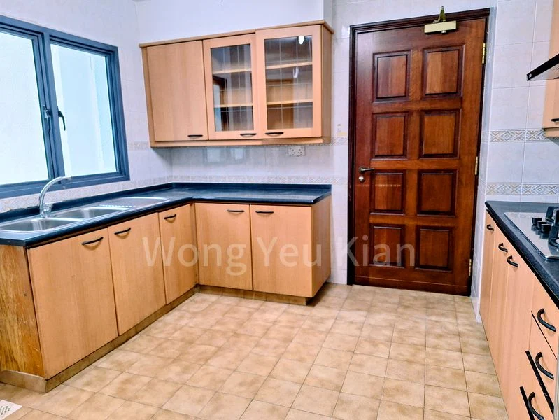 3+1 Bed Condo for Rent in  Mirage Tower - Image 4